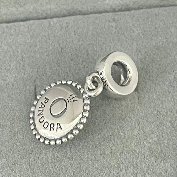 Pandora Seattle Space Needle Exclusive Charm - Picture 4 of 4